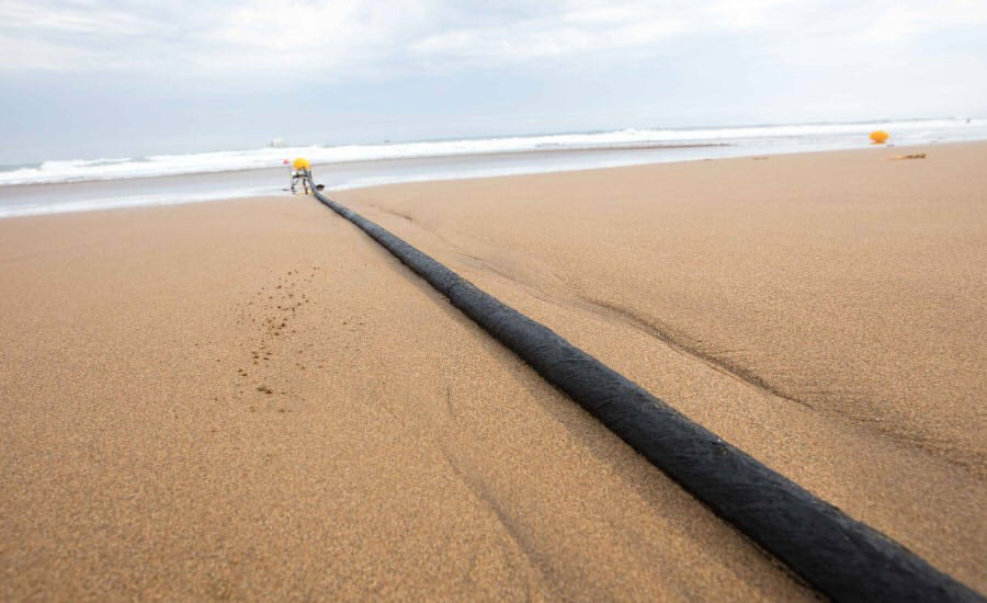 Cable en el mar