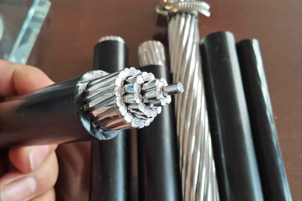 Cables de aluminio trenzados